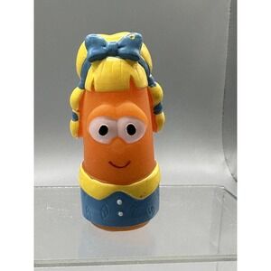 Veggie Tales Laura The Carrot 2002 3" RARE PVC Vintage Plastic Figure Toy